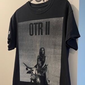 Beyonce Tour T-Shirt OTR II 2018 (M)